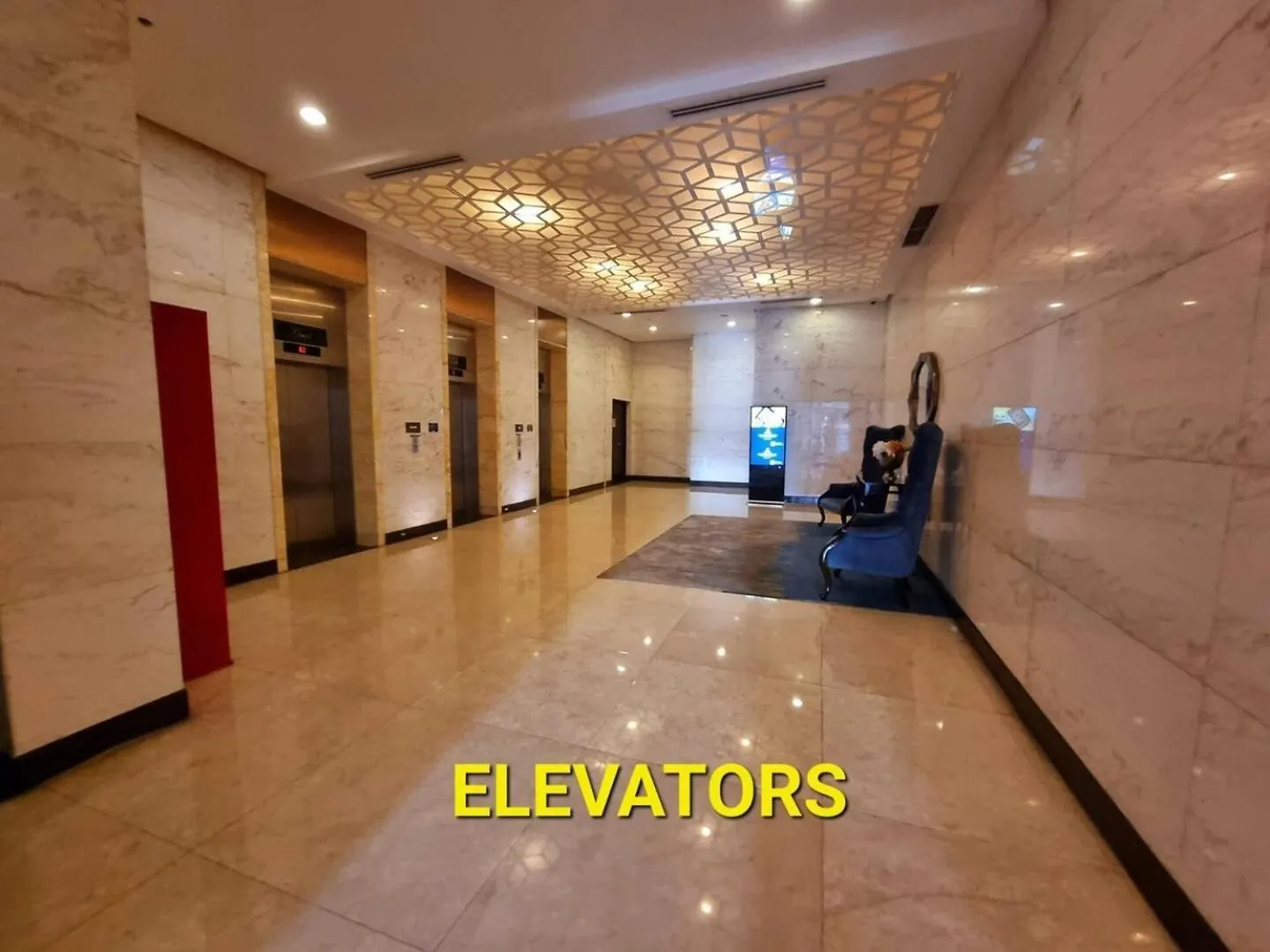 Holiday home Luxurious Condo Beside Venice Mall #Vlrtd20E Manila