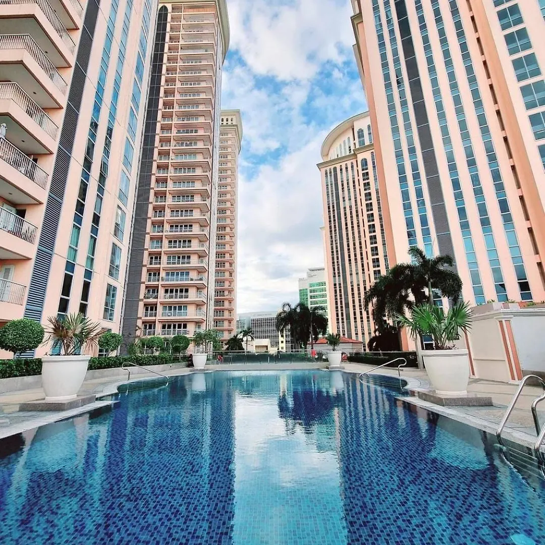 Luxurious Condo Beside Venice Mall #Vlrtd20E Manila 0*,
